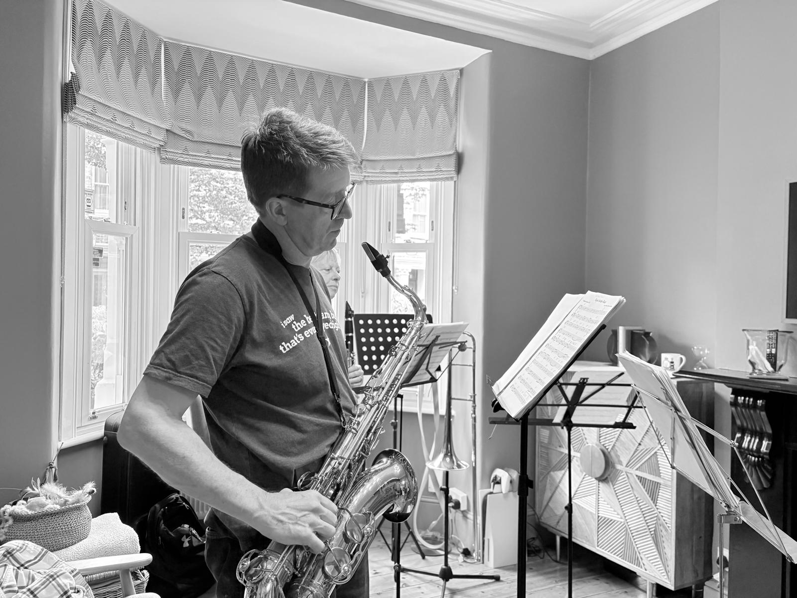 Peter, Saxophone
